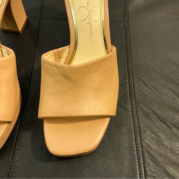 Jessica Simpson Tan Block Heels - Platform Slip-On (size 6M) - Picture 4 of 13